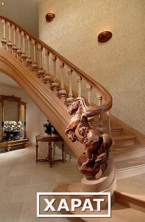 Фото Деревянная лестница