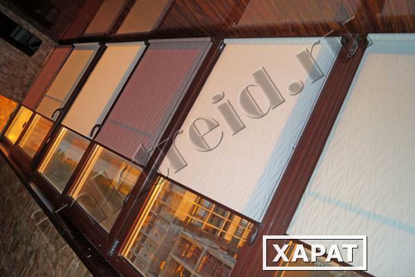 Фото Рулонные шторы на коричневые пластиковые окна