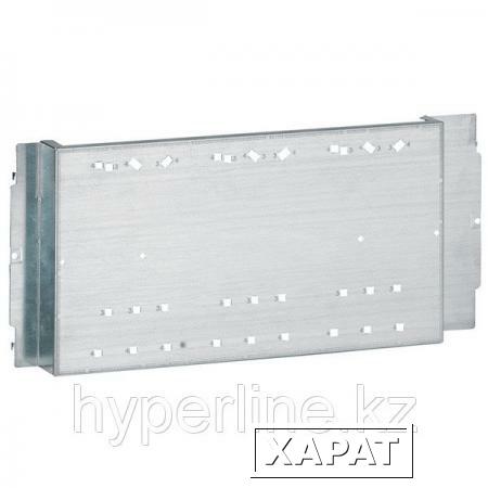 Фото LEGRAND 020622 Пластина XL3 800/4000 - для комплектов от 1 до 3 DPX 250 или DPX 630 с блоком УЗО с вертикальной позиции - 24 модуля