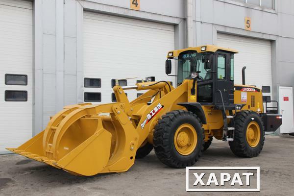 Фото Фронтальный погрузчик с челюстным захватом XCMG LW300F