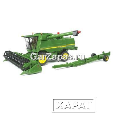 Фото Модель 1:16 "Комбайн Jon Deere T670i" 02-132