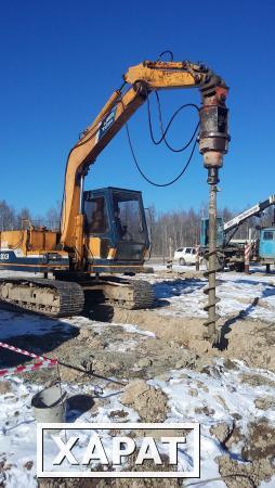 Фото Буровая на гусенечном ходу