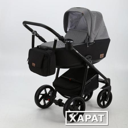 Фото Коляска 3 в 1 BeBe-mobile Gusto черный/черно-белый квадрат с блестками