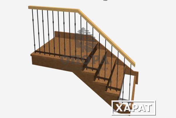 Фото Цена облицовки г-образной бетонной лестницы с блоком забежных ступеней из дуба с кованым ограждением