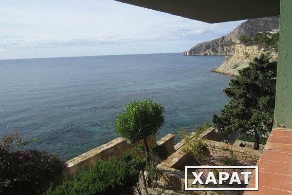 Фото Недвижимость в Испании, Квартира на первой линии море в Кальпе,Коста Бланка,Испания