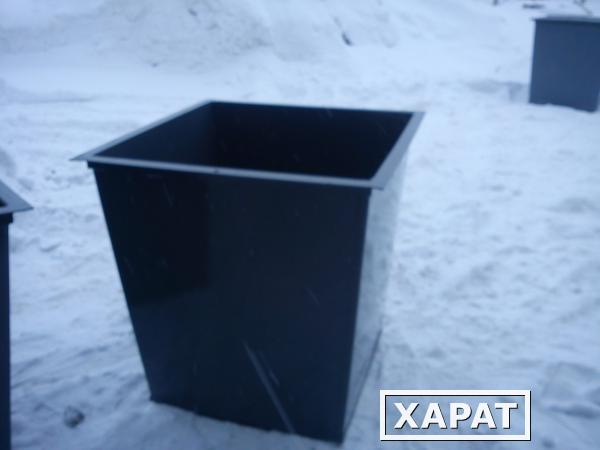 Фото Мусорный контейнер