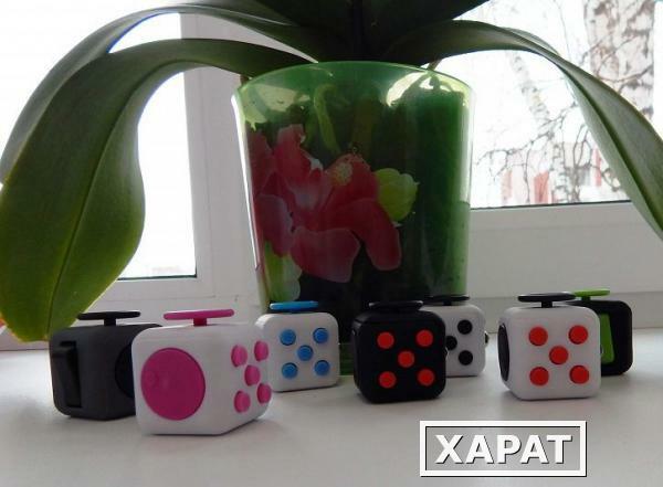 Фото Fidget Cube устройство-антистресс