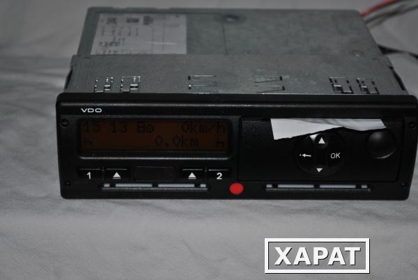 Фото Установка цифрового тахографа Siemens VDO DTCO 1381