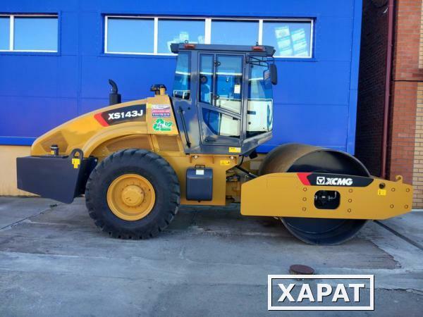 Фото XCMG XS143J каток грунтовый