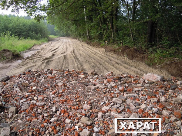 Фото Бой кирпича для отсыпки дорог