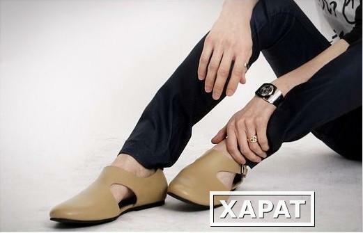 Фото Моды восстания день Корея стиль сандалии Корея импортированных кожаные мужские ноги Ветер любовь распродажа скидки