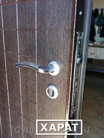 Фото Дверь металлическая "Реалист" с фрезерованной панелью.