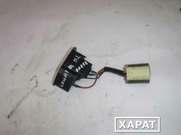 Фото Кнопка открывания лючка бака топливного Sonata 5 (090252СВ2)