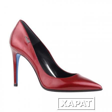 Фото LORIBLU Элегантные лаковые туфли-лодочки красного цвета от бренда Loriblu