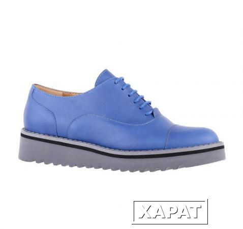 Фото NURSACE Яркие синие кожаные туфли на шнурках с серой подошвой от бренда NURSACE