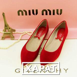 Фото Сообщение новой с покрытием металла заостренные красные Свадебные туфли размер с плоской женской обуви замшевые туфли квартира для новобрачных обувь