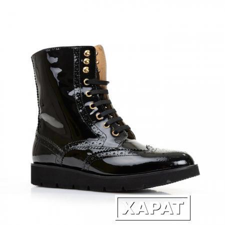 Фото BALDININI Лакированные черные ботинки с высоким голенищем от Baldinini