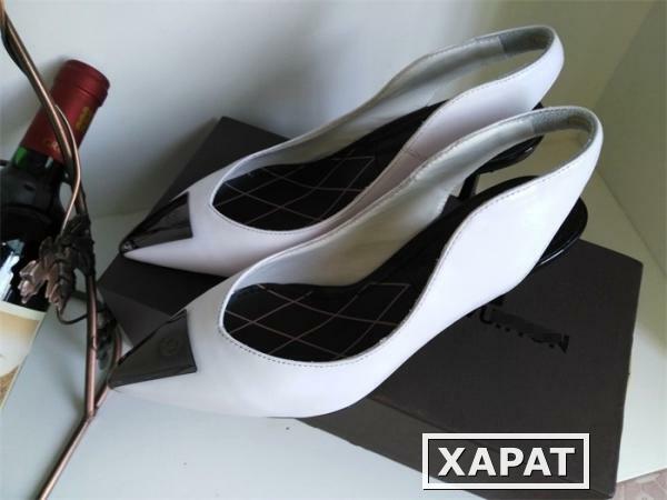 Фото Европейский станции 16 новые кожаные сандалии с пятки обувь asakuchi комфорт стиль OL дикая волна