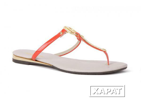Фото NILA&amp;NILA Яркие простые сандалии с металлическим декором от Nila&amp;Nila