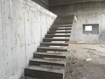 Фото №7 Бетонные, монолитные лестницы.