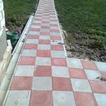 фото Укладка бетонной брусатки и квадратной тротуарной плитки в Москове и Московской области