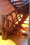 фото Изготовление эксклюзивных деревянных лестниц из массива(дуб,ясень)