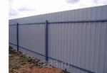 фото Забор из профнастила высотой 2,5 м. Цветной профнастил