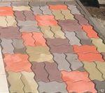 фото Бетонная тротуарная вибролитьевая плитка Волна (коричневая) по лучшей цене с доставкой