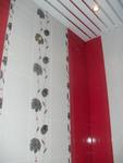 фото Комплект реечного потолка для туалетной комнаты (1,5м*1,0м) белый глянец с промежутком зеркало хром