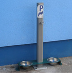 фото Парковка для собак с мисками для воды