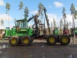 фото Форвардер John Deere 1110D