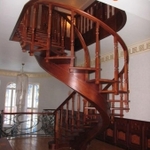 фото Лестницы винтовые двери межкомнатные массив заказ Элитная деревянная мебель изготовление реставрация