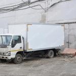 фото Isuzu NPR75LK фургон сэндвич