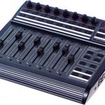 фото MIDI-контроллер BEHRINGER BCF2000 MIDI