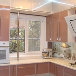 фото Кухни с фасадом из пластика в алюминиевом профиле