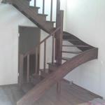 Фото №3 Лестницы из сосны на деревянных косоурах