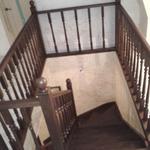 Фото №2 Лестницы из сосны на деревянных косоурах