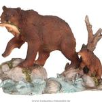 фото Фигурка медведь с рыбой высота 16 см. длина 25 см. цвет.карт.упак.