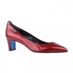 фото LORIBLU Красные лаковые туфли-лодочки с каблуком сине-красного цвета от Loriblu