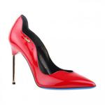 фото LORIBLU Яркие лаковые туфли красного цвета с каблуком-стилет от бренда Loriblu