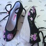 фото Туфли Small garden blessing card embroidered shoes 803 B-