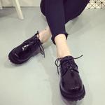 фото Корейский кружева женщин лакированной кожи обувь черная почта Англии оригинальный susong торт толстой подошве платформа обувь вспышки Лок Фу обувь