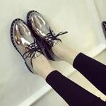 фото Лакированной кожи острым обувь женщин Весна британский vintage заклепки пояс черный Оксфорд обувь с коренастый пятки в обувь студенток