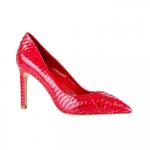 фото REJOIS Ярко-красные лакированные туфли с текстурой кожи рептилии от Rejois