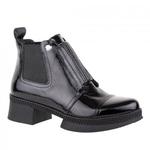 фото SHOES MARKET Зимние черные лаковые ботинки на боковых резинках бренда Shoes Market