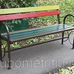 фото Садовая скамейка со спинкой цветная