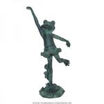 фото Фигурка танцующая лягушка цвет: зеленая бронза 17,5х12х42,5 см