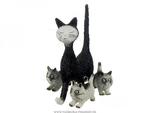 фото Фигурка кошка с котятами высота 11 см