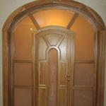 фото Межкомнатная дверь покрытые шпоном сосны Берест со стеклом коричневый