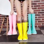 фото Опубликовать новые сапоги мода Корея дамы дождя сапоги и вату желе обувь многоцветная скольжения в трубе высокой воды